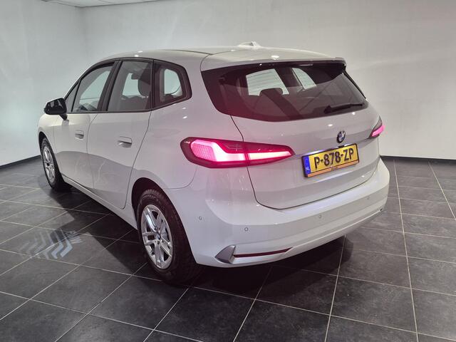 BMW 2-SERIE Active Tourer 218i | Wegklapbare trekhaak | Harman/ Kardon Audio