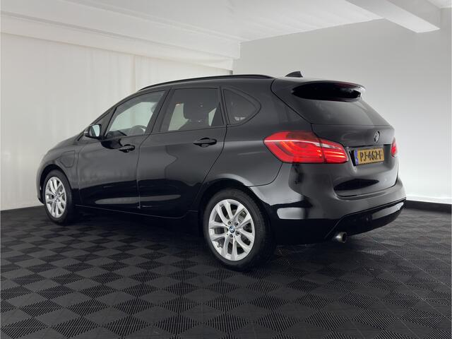 BMW 2-SERIE Active Tourer 225xe iPerformance Executive Aut. *LUXURY-LEATHER | FULL-LED | NAVI-FULLMAP | PRIVACY-GLASS | ECC | PDC | CRUISE | 17''ALU*