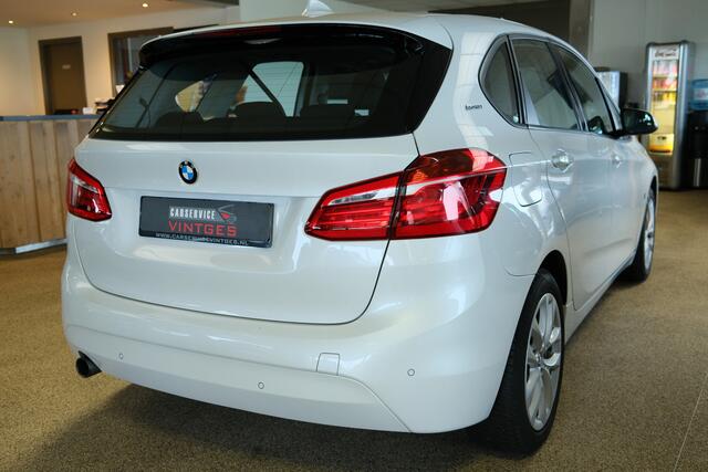 BMW 2-SERIE Active Tourer 225xe iPerformance Centennial High Executive Pano, Navi, Xenon, Plugin17"inch, Stoelverwarming, 225PK!
