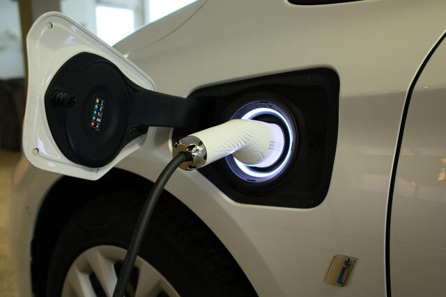 BMW 2-SERIE Active Tourer 225xe iPerformance Centennial High Executive Pano, Navi, Xenon, Plugin17"inch, Stoelverwarming, 225PK!