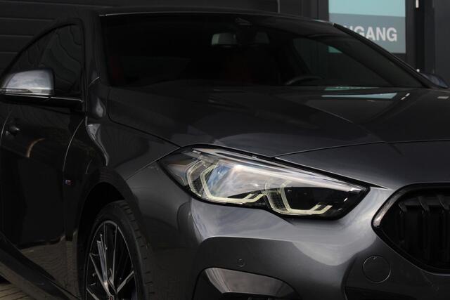 BMW 2-SERIE Gran Coupé 218i M Sport Pro | HUD | Kuipstoelen | Leder | High Executive
