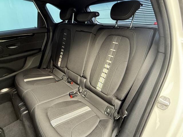 BMW 2-SERIE Active Tourer BWJ 2016 | 218i 136PK Sport | NWE APK | CLIMA | SPORTSTOELEN | NAVI | CRUISE | PDC | ZWARTE HEMEL |
