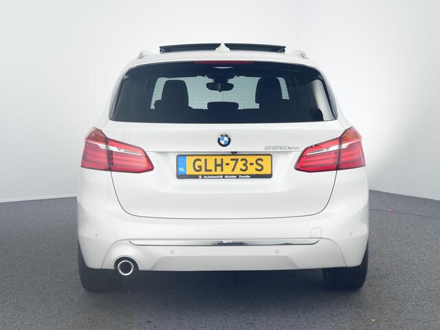BMW 2-SERIE Active Tourer 225xe iPerformance High Executive | Pano | HUD | Leer | Camera | Carplay