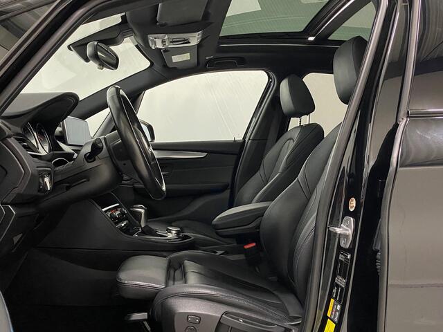 BMW 2-SERIE 225XE Active Tourer M-sport Shadowline Navigatie Panoramadak HarmanKardon Camera Drive-assist-plus Leer Apple Carplay Keyless 17inch