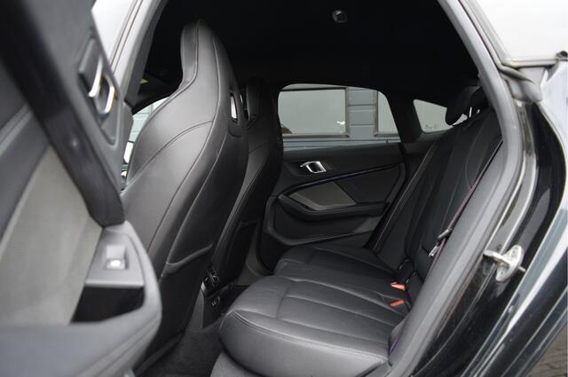 BMW 2-SERIE Gran Coupé 218i High Executive | M-PAKKET | ACC | H&K | CAMERA |