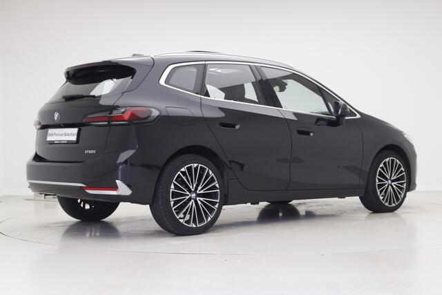 BMW 2-SERIE Active Tourer 218i Luxury Line | 19" | Camera | Elek. Verst. Stoelen | Trekhaak | Panorama
