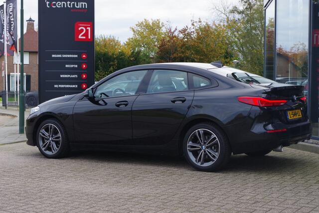 BMW 2-SERIE Gran Coupé 218i Automaat Sport Line Business Edition, LED, Sportstoelen, Cruise Control, Carplay, Camera