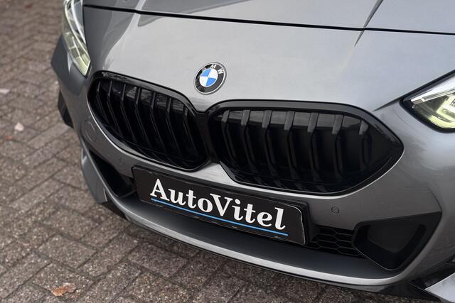 BMW 2-SERIE Gran Coupé 218i M-Sport | Panodak | Stoel + Stuurverwarming | Privacy Glas | 19'Inch | Adaptief LED