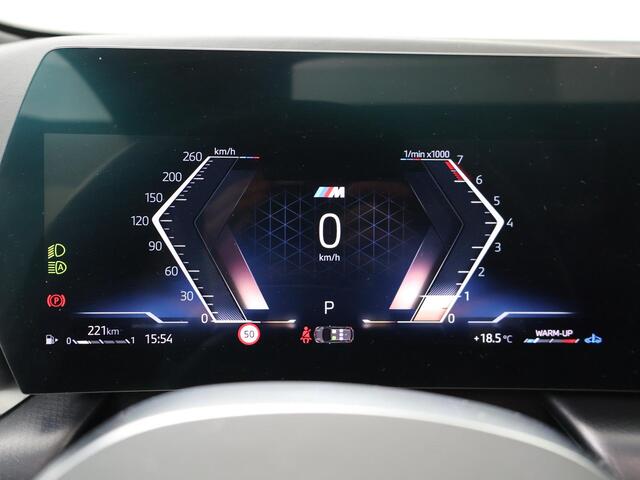 BMW 2-SERIE Active Tourer 218i | Automaat | Panoramadak | Achteruitrijcamera | Apple Carplay - Androidauto |