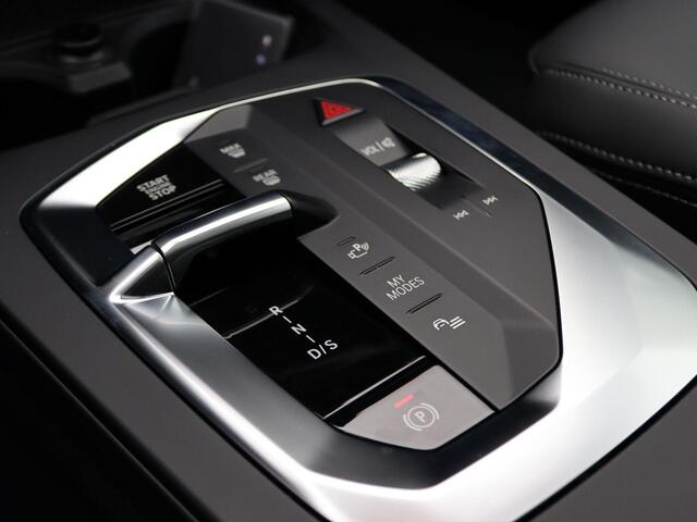 BMW 2-SERIE Gran Coupé 220 M Sportpakket Pro | Premium Pack | Stuurwielrand Verwarmd | Panoramadak | Driving Assistant | Harman Kardon | 18''