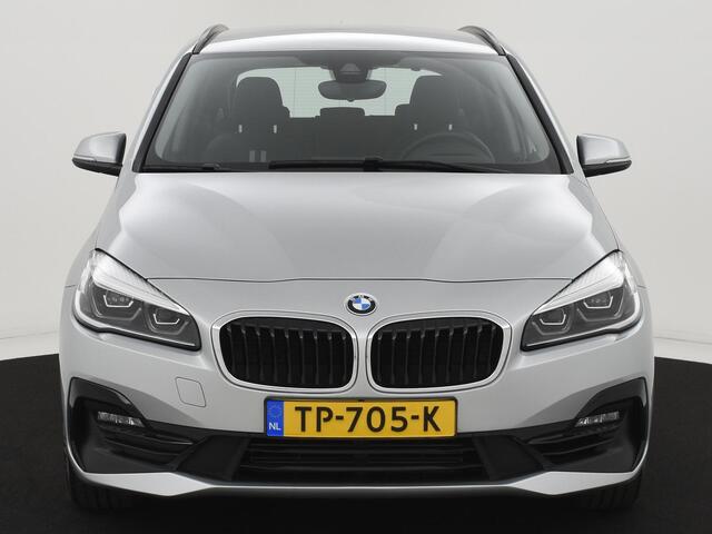 BMW 2-SERIE Active Tourer 218i Executive AUTOM. TREKH|NAVI|HEAD-UP|ORG.NLCLIMA|CRUISE|PDC|17INCH