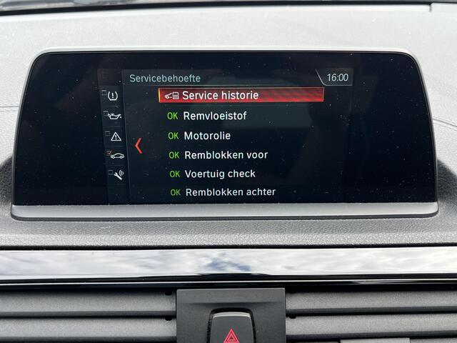 BMW 2-SERIE Coupé 218i Executive Sport Line Business / Automaat / Cruise- en Cruise Control / Verwarmde Voorstoelen / Keyless Start / Parkeersensoren voor + achter / Navigatie full map / M Leder Sportstuur / Lichtmetalen velgen dubbel spaak / Bluetooth /