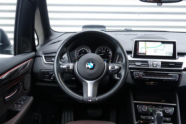 BMW 2-SERIE Active Tourer 225xe iPerformance High Executive | Harman & Kardon | Leder | HUD | Camera | Navi | DAB |