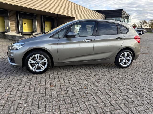 BMW 2-SERIE Active Tourer 218i Executive Automaat [ fm navi,ecc,lmv,pdc,trekhaak ]