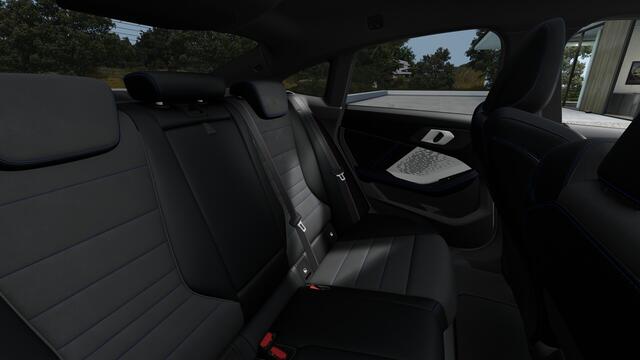 BMW 2-SERIE Gran Coupé 220 M Sport Automaat / Achteruitrijcamera / M Adaptief onderstel / Comfort Access / Adaptieve LED / Parking Assistant / Stoelverwarming