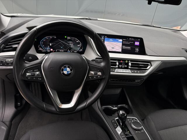 BMW 2-SERIE Gran Coupé 218i Executive Edition Automaat / Apple Carplay/Android Auto / Cruise Controle / Climate control / Navigatie full map /