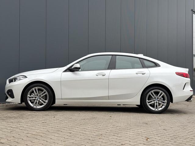 BMW 2-SERIE Gran Coupé 218i Executive Edition Automaat / Apple Carplay/Android Auto / Cruise Controle / Climate control / Navigatie full map /