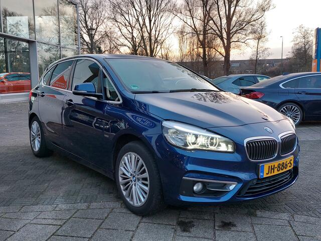 BMW 2-SERIE Active Tourer 220i 192pk Automaat High Executive | Origineel NL | Navi | Clima | Cruise | Leder+Stoelverwarming | Led Koplampen | Keyless Entry | Pdc V+A+Assist+Camera | Trekhaak