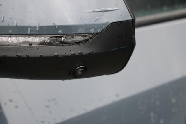 BMW 2-SERIE Active Tourer 218i M Sport Automaat / Panoramadak / Sportstoelen / M Adaptief onderstel / Comfort Access / Stuurverwarming / Adaptieve LED / Parking Assistant Plus / Head-Up