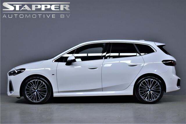 BMW 2-SERIE Active Tourer 218i 136pk M-Sport Automaat 1e Eig. CarPlay/Camera/Keyless/Virtual/Navi/Led/Leer/Lmv19''