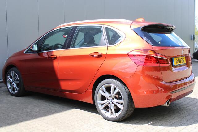 BMW 2-SERIE Active Tourer 218i 140pk Executive Edition | Head-Up | Achteruitrijcamera | Elektrische achterklep | Navigatie | Cruise control