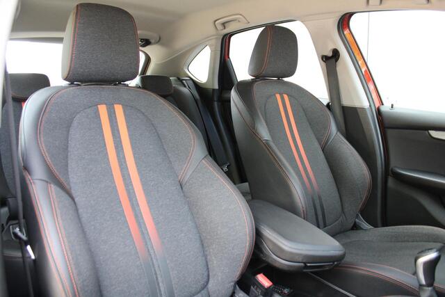 BMW 2-SERIE Active Tourer 218i 140pk Executive Edition | Head-Up | Achteruitrijcamera | Elektrische achterklep | Navigatie | Cruise control