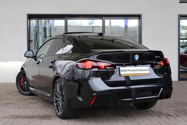 BMW 2-SERIE 220 Gran Coupé | M Sportpakket Pro | Innovation Pack | Panorama Dak