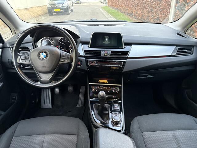 BMW 2-SERIE Active Tourer 216d Executive / NAVI / AIRCO ECC / CRUISE / INCL BTW