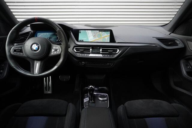 BMW 2-SERIE Gran Coupé 218i M Sport Edition | Glazen panoramadak | Achteruitrijcamera | HiFi System