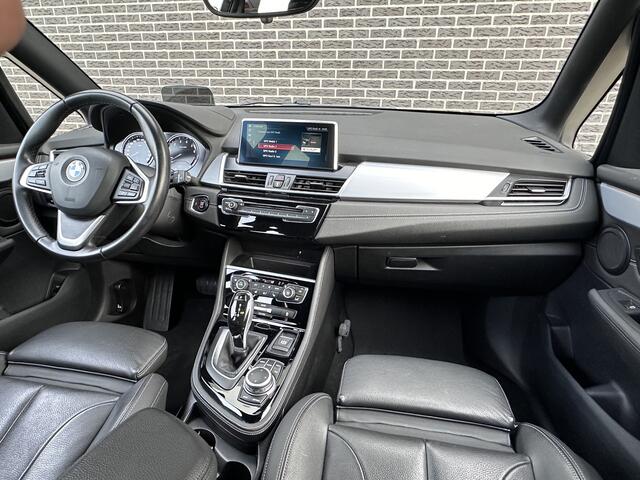 BMW 2-SERIE Active Tourer 218i High Executive Edition | Camera | Leder | Navigatie | DAB+