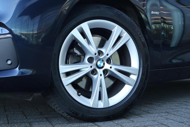 BMW 2-SERIE Active Tourer 220i High Executive