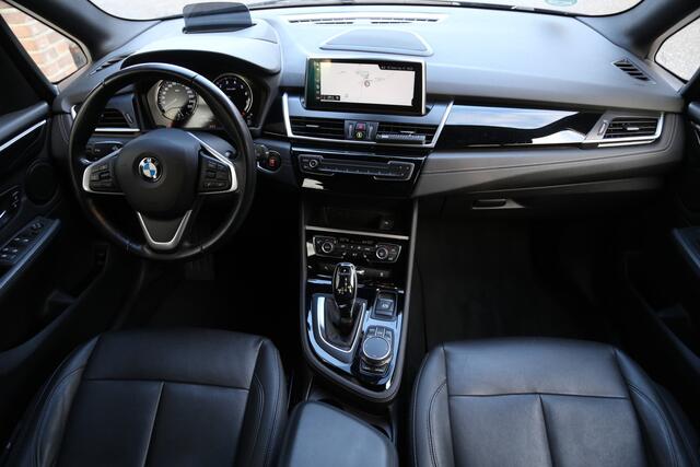 BMW 2-SERIE Active Tourer 218i High Executive Edition Leer LED Navi HuD