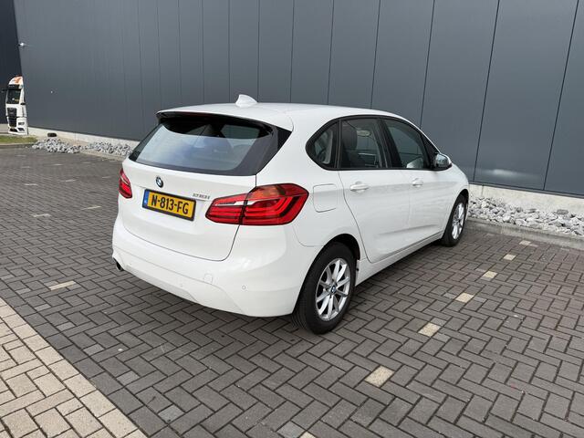 BMW 2-SERIE Active Tourer 218i Business Edition | Automaat | NAP | Navi | PDC | Head up display