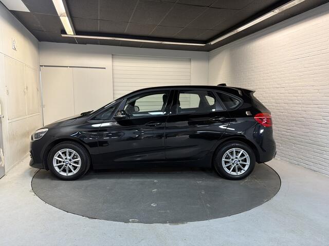 BMW 2-SERIE Active Tourer 218i Head-up | Hoge instap | NL Auto | 1e eigenaar | APK 2 JR!