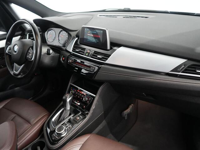 BMW 2-SERIE Active Tourer 225xe iPerformance High Executive | Pano | Leer | Trekhaak | Camera | Keyless