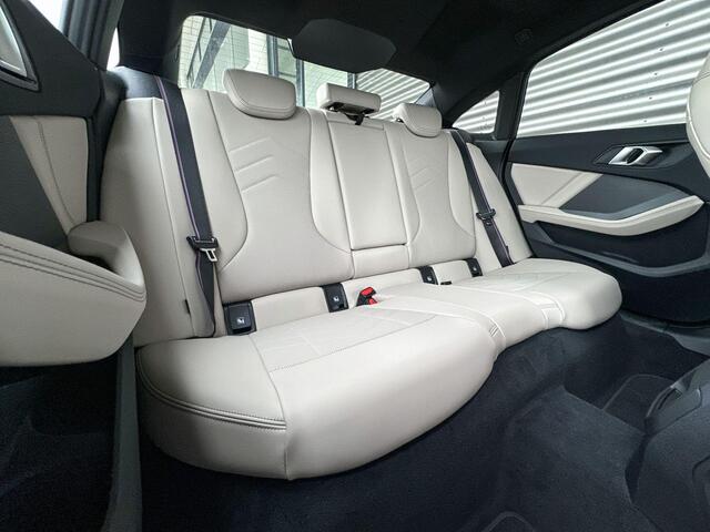 BMW 2-SERIE Gran Coupé 220 | M Sport Pro | Innovation Pack | Driving Assistant Professional