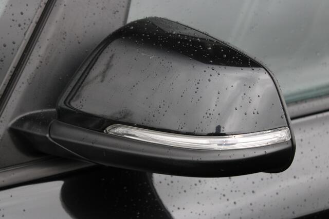 BMW 2-SERIE Active Tourer 218i High Executive Automaat / Panoramadak / Sportstoelen / Head-Up / LED / Cruise Control / Stoelverwarming