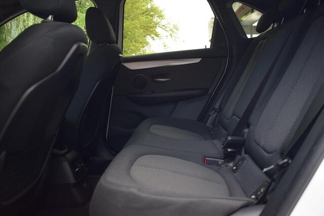 BMW 2-SERIE Active Tourer 225xe PHEV|ADAPTCRUISE|MEMORY|LED|STOELVW|PARELLAK
