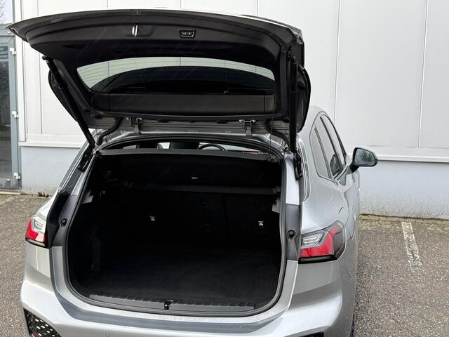 BMW 2-SERIE Active Tourer 218i Automaat M-Sport Widescreen LED Trekhaak Leder Shadow Camera Navi DAB