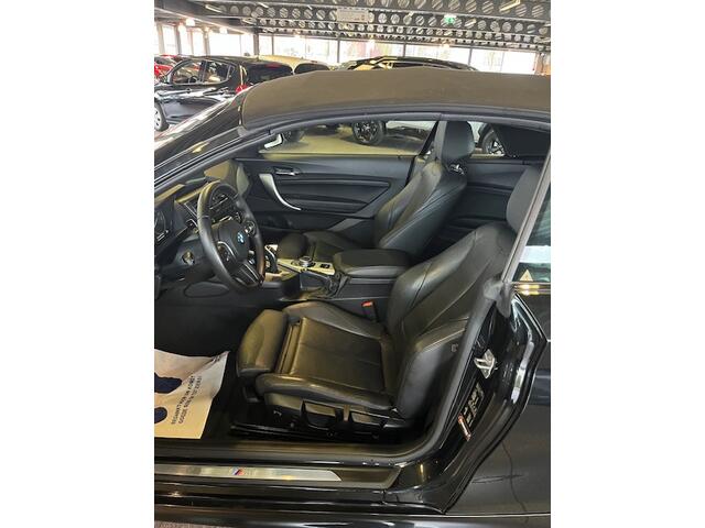 BMW 2-SERIE Cabrio 220i Centennial High Executive