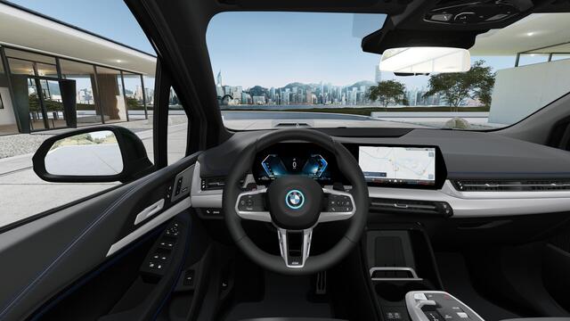 BMW 2-SERIE Active Tourer 225e xDrive High Executive M Sport Automaat / Trekhaak / Panoramadak / M Adaptief onderstel / Sportstoelen / Comfort Access / Head-Up