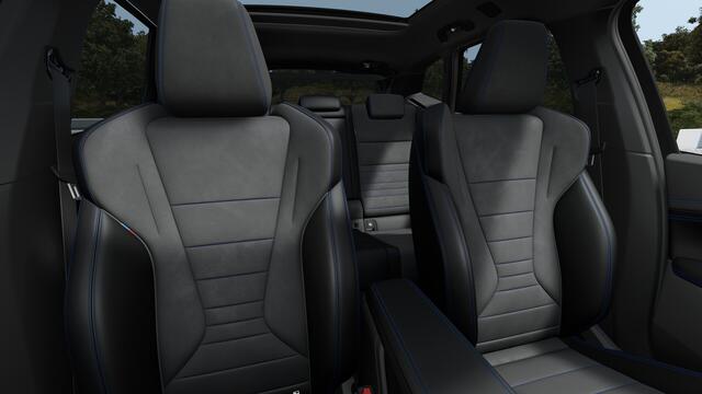 BMW 2-SERIE Active Tourer 225e xDrive High Executive M Sport Automaat / Trekhaak / Panoramadak / M Adaptief onderstel / Sportstoelen / Comfort Access / Head-Up