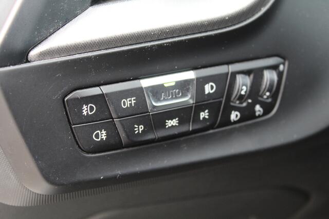 BMW 2-SERIE Gran Coupé 218i Executive Edition//Stoelverwarming!!