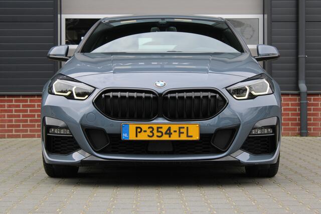 BMW 2-SERIE Gran Coupé 218i M Sport Business Edition Plus - 18 Inch - Lederen bekleding - Nederlandse BMW - Dealer onderhouden Stuur & Stoelverwarming - Achteruitrijcamera