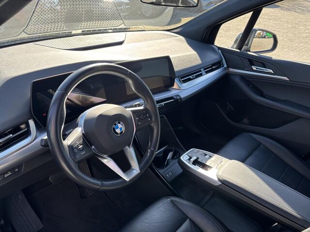 BMW 2-SERIE Active Tourer 223i 204PK Automaat Trekhaak / Panoramadak / Leder
