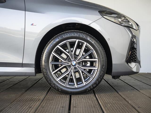 BMW 2-SERIE Active Tourer 225e xDrive | M Sport Pakket | Innovation Pack | 18" | Head-Up Display | Verwarmd Stuurwiel | Trekhaak | Ekris Selection