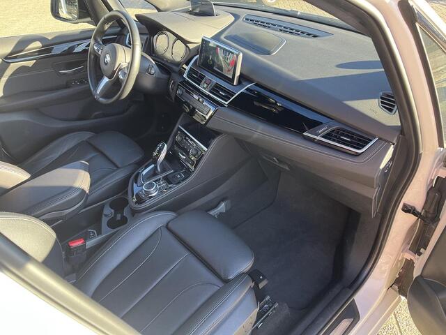 BMW 2-SERIE Active Tourer 218i High Executive Edition M -Pakket | Trekhaak afneembaar