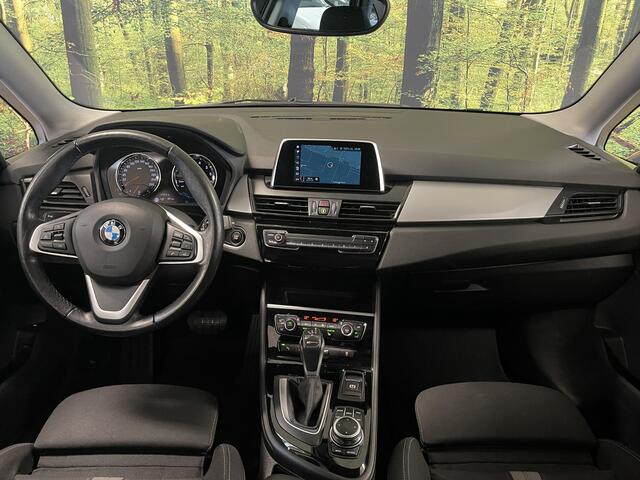 BMW 2-SERIE Active Tourer 225xe iPerformance High Executive | Rijmodus Regeling | Stuurwielverwarming | Stoelverwarming | Lane Assist | Spraakbediening |