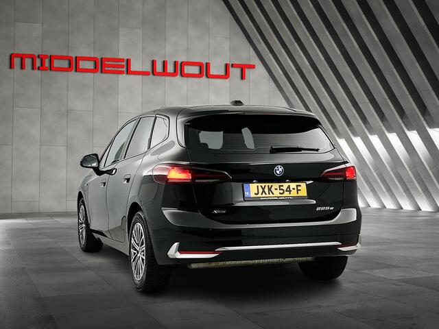 BMW 2-SERIE Active Tourer 225e xDrive Luxury Line Pano-dak/Leder/Camera/LED