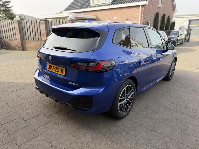 BMW 2-SERIE Active Tourer 225e xDrive M-Sport HarmanKardon|Massage|Adaptief